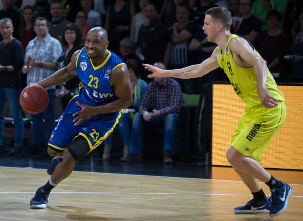 一个更为科 一个更为科