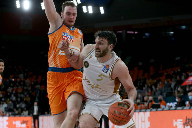 验丰富的老 验丰富的老