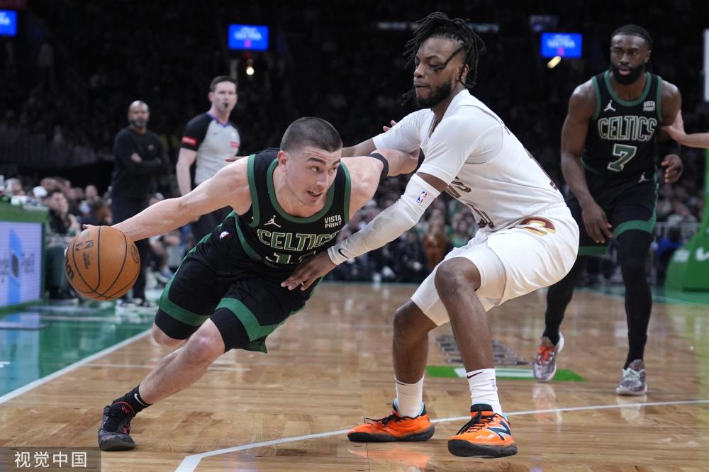 运动员们用 运动员们用